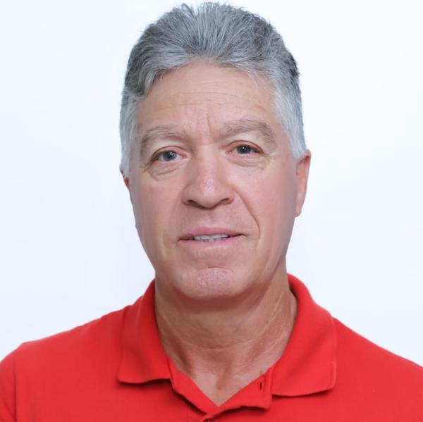 Foto de PLINIO DOS SANTOS VEZARO